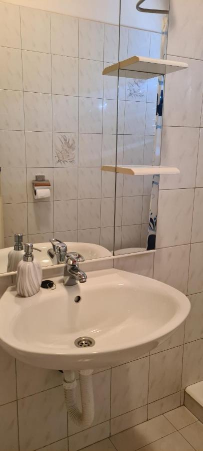 Apartments Orlic 萨利 外观 照片