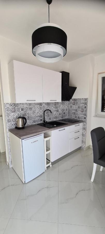 Apartments Orlic 萨利 外观 照片